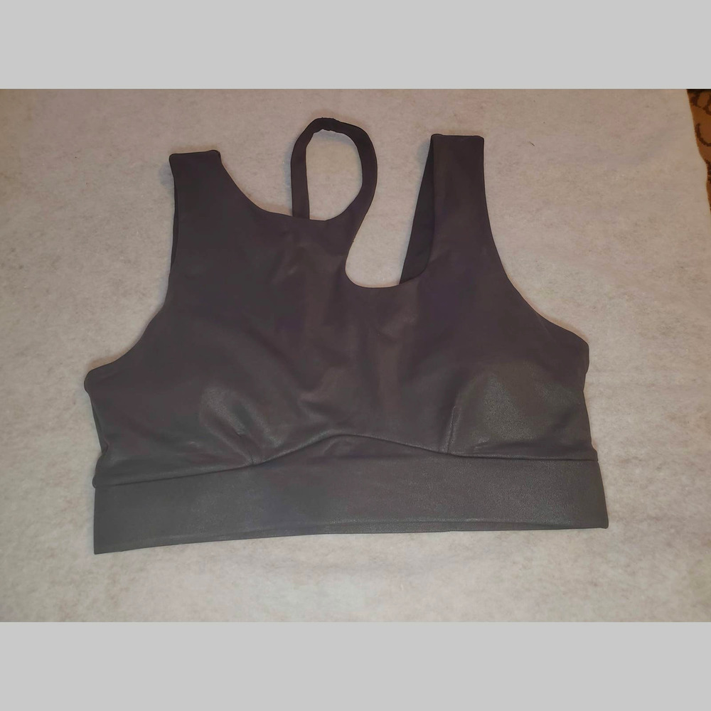 Fabletics XL Black Iridescent Madelaine Petsch Sports Bra
